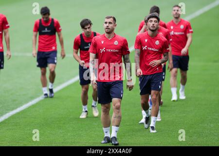 Krakau, Polen. August 2024. Spieler von Wisla Krakow während des Trainings vor dem Spiel: UEFA Conference League 2024/2025 Wisla Krakow - Cercle Brugge im Stadtstadion. (Foto: Grzegorz Wajda/SOPA Images/SIPA USA) Credit: SIPA USA/Alamy Live News Stockfoto