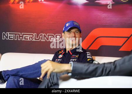 Zandvoort, Monte Carlo, Niederlande. August 2024. MAX VERSTAPPEN von Red Bull Racing in der Formel-1-Pressekonferenz Donnerstag zum Medientag des Großen Preises von Holland 2024 (Foto: © Alexis Kahn/ZUMA Press Wire) NUR REDAKTIONELLE VERWENDUNG! Nicht für kommerzielle ZWECKE! Stockfoto