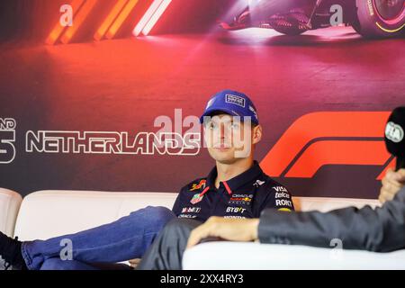 Zandvoort, Monte Carlo, Niederlande. August 2024. MAX VERSTAPPEN von Red Bull Racing in der Formel-1-Pressekonferenz Donnerstag zum Medientag des Großen Preises von Holland 2024 (Foto: © Alexis Kahn/ZUMA Press Wire) NUR REDAKTIONELLE VERWENDUNG! Nicht für kommerzielle ZWECKE! Stockfoto