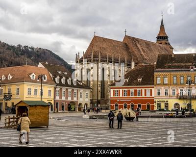 Ratsplatz und Schwarze Kirche, Brasov, Rumänien. Stockfoto