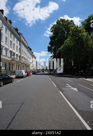 London - 06 14 2022: Blick auf die Belgrave Rd in Pimlico Stockfoto