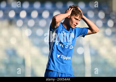 Mlada Boleslav, Tschechische Republik. August 2024. Lukas Masek von Mlada Boleslav reagierte beim Eröffnungsspiel FK Mlada Boleslav gegen Paksi FC in Mlada Boleslav, Tschechische Republik, 22. August 2024. Quelle: Radek Petrasek/CTK Photo/Alamy Live News Stockfoto