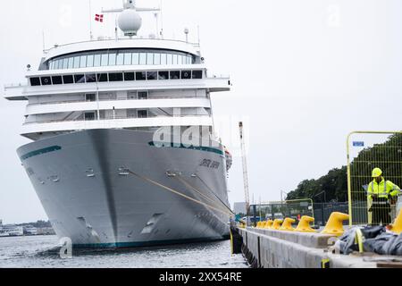 Kopenhagen, Dänemark. August 2024. Das Kreuzfahrtschiff Crystal Symphony in Langelinie in Kopenhagen, Donnerstag, 22. August 2024. (Foto: Thomas Traasdahl/Scanpix 2024) Credit: Ritzau/Alamy Live News Stockfoto