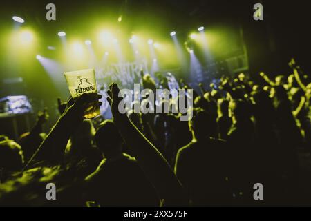 Kopenhagen, Dänemark. August 2024. Konzertbesucher besuchen ein Live-Konzert mit der amerikanischen Death Metal Band im Pumpehuset in Kopenhagen. Quelle: Gonzales Photo/Alamy Live News Stockfoto