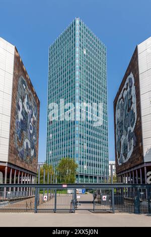 Eintritt zum Campus Pierre-et-Marie-Curie, alias Jussieu Campus, Hauptstandort der Fakultät für Wissenschaft und Technik der Sorbonne Universität Paris Stockfoto