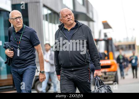 Zandvoort, Niederlande, 22. August, Frederic Vasseur, aus Frankreich, tritt für Ferrari an. Der Aufstand, Runde 15 der Formel-1-Meisterschaft 2024. Quelle: Michael Potts/Alamy Live News Stockfoto