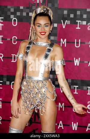 Miley Cyrus bei den 2015 MTV Video Music Awards statt im Microsoft-Theater in Los Angeles, USA am 30. August 2015. Stockfoto