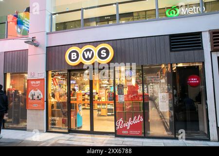 Australisches Spirituosengeschäft, BWS (Bier Weine und Spirituosen) Flaschengeschäft in Chatswood, North Sydney, NSW, Australien Stockfoto