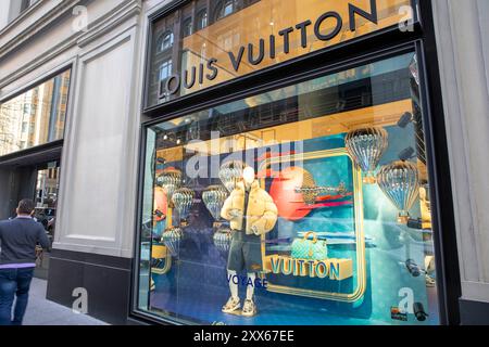 Louis Vuitton französischer Luxus-Designer-Einzelhandel in George Street, Sydney, NSW, Australien Stockfoto