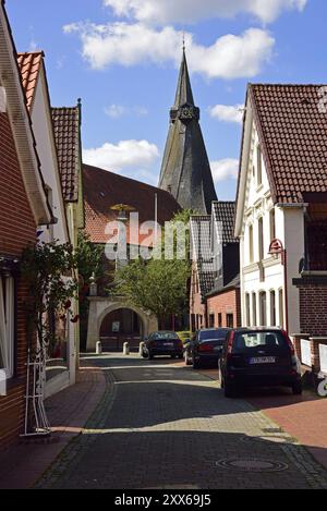 Europa, Deutschland, Niedersachsen, altes Land bei Hamburg, Metropolregion Hamburg, Jork-Estebruegge, Evangelische Martinskirche, Baujahr 1702, t Stockfoto