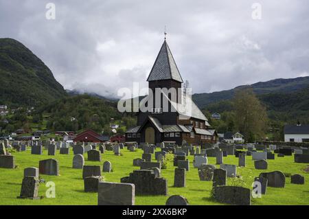 Die Roldal Stave Church ist eine Stabkirche in Roldal in der Gemeinde Odda in der Grafschaft Hordaland, Norwegen, Europa Stockfoto