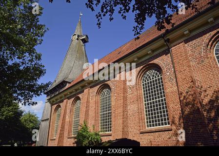 Europa, Deutschland, Niedersachsen, altes Land bei Hamburg, Metropolregion Hamburg, Jork-Estebruegge, Evangelische Martinskirche, Baujahr 1702, t Stockfoto