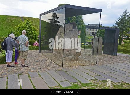 Geschnitzte Runensteine, 10. Jahrhundert, Weltkulturerbe, Jelling Stones, Jelling, Jütland, Dänemark, Skandinavien, Europa Stockfoto