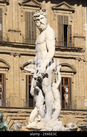 Detail der Neptunbrunnen auf der Piazza della Signoria in Florenz Stockfoto