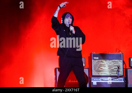 Porto, Portugal. August 2024. Ian Astbury, Leadsänger der englischen Rockband The Cult, tritt am 2. Tag des Musikfestivals Vilar de Mouros vom 21. Bis 24. August 2024 im Norden Portugals auf. Quelle: SOPA Images Limited/Alamy Live News Stockfoto