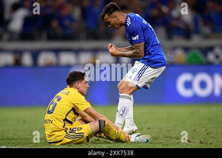 Belo Horizonte, Brasilien. August 2024. Miguel Merentiel von Boca Juniors beklagt sich nach dem Spiel zwischen Cruzeiro und argentinischen Boca Juniors für das zweite Leg der Copa CONMEBOL Sudamericana 2024 am 22. August im Mineirao Stadium in Belo Horizonte, Brasilien. Foto: Gledston Tavares/DiaEsportivo/Alamy Live News Credit: DiaEsportivo/Alamy Live News Stockfoto