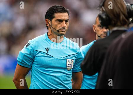 Kopenhagen, Dänemark. August 2024. Schiedsrichter Fabio Maresca war beim Qualifikationsspiel der UEFA Conference League zwischen dem FC Kopenhagen und Kilmarnock in Parken in Kopenhagen zu sehen. Quelle: Gonzales Photo/Alamy Live News Stockfoto