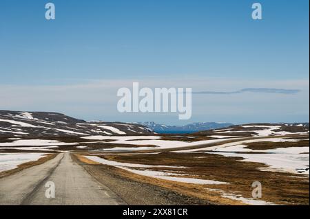 Naturlandschaften auf der Insel Mageroya entlang der Straße zum Nordkap, Norwegen Stockfoto