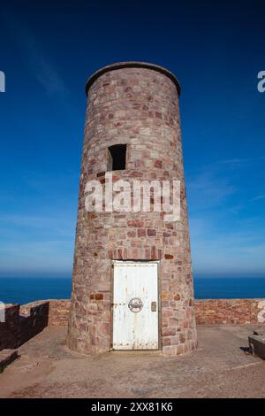 Der alte Leuchtturm des Malouins in Cap Frehel, Plevenon, Frankreich Stockfoto