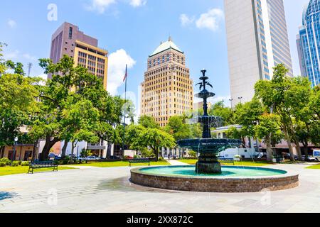 Bienville Square, Merchants Plaza, RSA Trustmark Building und RSA Battle House Tower, Mobile, Alabama, USA Stockfoto