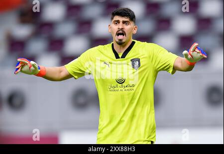 AL-DUHAIL SC - UMM SALAL SC-OOREDOO STARS LEAGUE QATAR Golkeeper Salah Zakaria Hassan von Al-Duhail SC in Aktion während des Spiels der Ooredoo Qatar Stars League 24/25 zwischen Al-Duhail SC und Umm Salal SC im Khalifa International Stadium in Doha, Katar, am 22. August 2024. DOHA Katar Copyright: XNOUSHADx Stockfoto