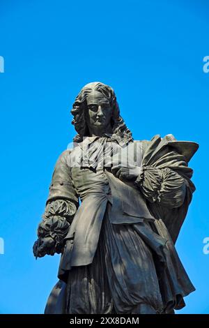 Frankreich, Herault, Beziers, Allée Paul Riquet, Statue des aus der Stadt stammenden Pierre-Paul Riquet, Schöpfer des Canal du Midi Stockfoto