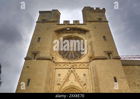 Kathedrale Saint-Nazaire, Wahrzeichen der Stadt Beziers in Frankreich. Stockfoto