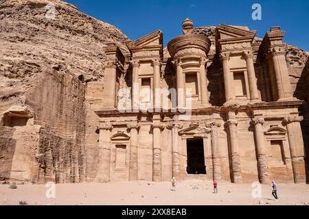 Jordanien, Nabäische archäologische Stätte von Petra, die von der UNESCO zum Weltkulturerbe erklärt wurde, das Deir (Kloster) Stockfoto