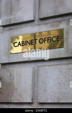 LONDON, UK - 10. JULI 2024: Kabinettsbüro, britisches Regierungsgebäude in London. Stockfoto