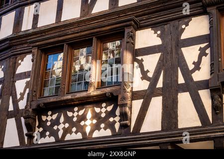 Frankreich, Unterrhein, Straßburg, historisches Zentrum, das zum UNESCO-Weltkulturerbe gehört, La Petite France, Fassade eines Fachwerkhauses Stockfoto