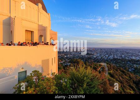 USA, Kalifornien, Los Angeles, Downtown, Blick auf das Griffith Observatory bei Nacht Stockfoto