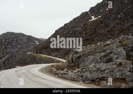 Naturlandschaften auf der Insel Mageroya entlang der Straße zum Nordkap, Norwegen Stockfoto