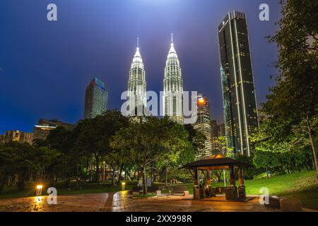 11. Januar 2023: petronas Twin Towers, die höchsten Gebäude in Kuala Lumpur, malaysia und die höchsten Zwillingstürme der Welt. Die Bauarbeiten begannen Stockfoto