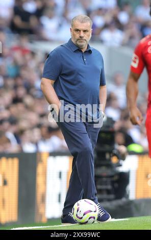 firo: 10.08.2024, Fußball, 1.Liga, 1.Bundesliga, Saison 2024/2025, Freundschaftsspiel, Besuch Malta Cup Tottenham Hotspur - FC Bayern München 2:3 Trainer Trainer Ange Postecoglou von Tottenham Hotspur Stockfoto
