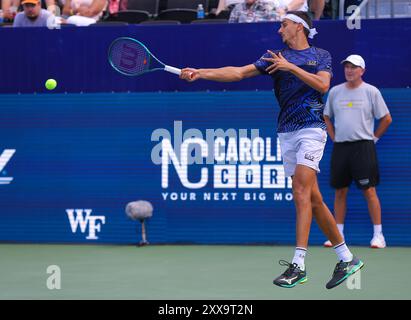 22. August 2024: Lorenzo Sonego trifft gegen Pawel Kotov. Winston-Salem Open, ATP Tour, Wake Forest Tennis Complex, Winston Salem, North Carolina. David Beach/CSM Stockfoto