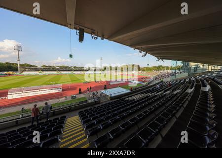 Ulm, Deutschland. August 2024. firo : 16.08.2024, Fußball, DFB-Pokal, Pokal, Saison 2024/2025, 1. Runde, SSV Ulm - FC Bayern München 0:4 Übersicht Stadion, Donaustadion Credit: dpa/Alamy Live News Stockfoto