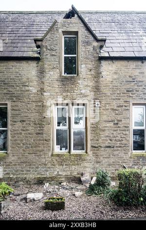 Sturm Lilian, mit starkem Regen und starken Winden, traf einige Bäume und Grundstücke in Long Preston, North Yorkshire (der 12. Benannte Sturm der Saison). Stockfoto