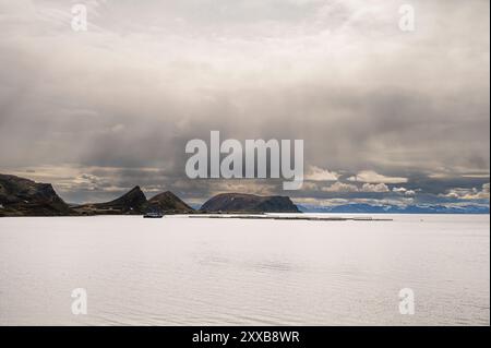 Naturlandschaften auf der Insel Mageroya entlang der Straße zum Nordkap, Norwegen Stockfoto