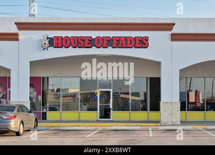 Houston, Texas, USA 08-11-2024: Außenfassade des House of Fades. Stockfoto