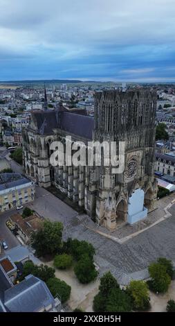 Drohnenfoto Kathedrale Reims frankreich europa Stockfoto