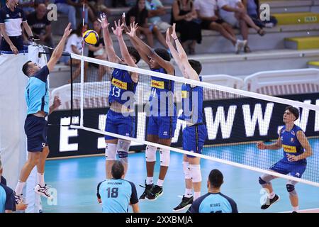 Italia U20 während Cisterna Volley vs Italy U20, Volleyball Test Match in Cisterna Latina, Italien, 23. August 2024 Stockfoto