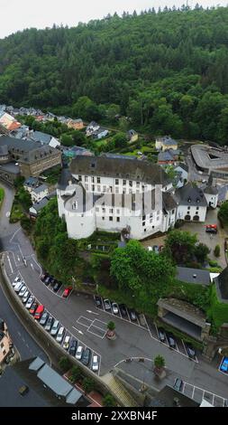 Drohnenfoto Schloss Clervaux Luxemburg europa Stockfoto