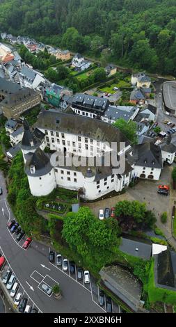 Drohnenfoto Schloss Clervaux Luxemburg europa Stockfoto