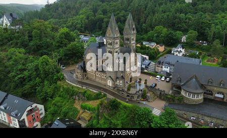 Drohnenfoto Heilige Côme et Damien Kirche Clervaux Luxemburg europa Stockfoto