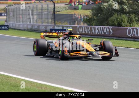 Zandvoort, Monte Carlo, Niederlande. August 2024. LANDO NORRIS von McLaren Racing Friday zum Training beim Großen Preis der Niederlande 2024 (Foto: © Alexis Kahn/ZUMA Press Wire) NUR REDAKTIONELLE VERWENDUNG! Nicht für kommerzielle ZWECKE! Quelle: ZUMA Press, Inc./Alamy Live News Stockfoto