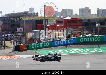 Zandvoort, Monte Carlo, Niederlande. August 2024. KEVIN MAGNUSSEN von HAAS Friday zum Training beim Großen Preis der Niederlande 2024 (Kreditbild: © Alexis Kahn/ZUMA Press Wire) NUR REDAKTIONELLE VERWENDUNG! Nicht für kommerzielle ZWECKE! Quelle: ZUMA Press, Inc./Alamy Live News Stockfoto