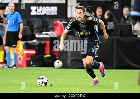 21. August 2024: Jack Elliott (3), Verteidiger der Philadelphia Union, spielt den Ball gegen die Columbus Crew im Halbfinale des Liagues Cup in Columbus, Ohio. Brent Clark/Cal Sport Media Stockfoto