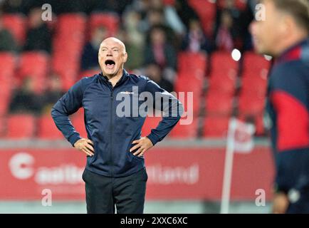 Aalborg, Dänemark. August 2024. AGF-Cheftrainer Uwe Rösler im Superliga-Spiel zwischen AAB und AGF im Aalborg Portland Park am Freitag, den 23. August 2024. (Foto: Henning Bagger/Ritzau Scanpix) Credit: Ritzau/Alamy Live News Stockfoto