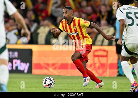 Wesley Said (22) von RC Lens, die während der Conference League gezeigt wurden, spielte das erste Legspiel in der Saison 2024-2025 zwischen Racing Club de Lens und Panathinaikos am 22. August 2024 in Lens, Frankreich. (Foto von David Catry / Sportpix ) Stockfoto
