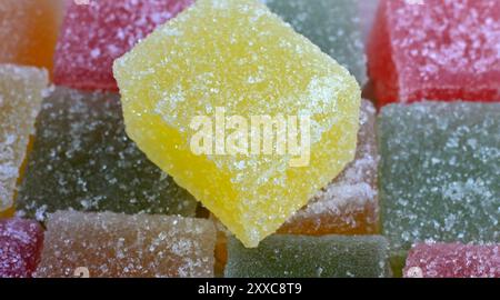 Set von Jelly Cubes Bonbons Nahaufnahme, Diätkonzept. Stockfoto